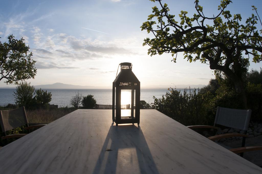 Messinian Blue Seaside Villa Kalamata Esterno foto