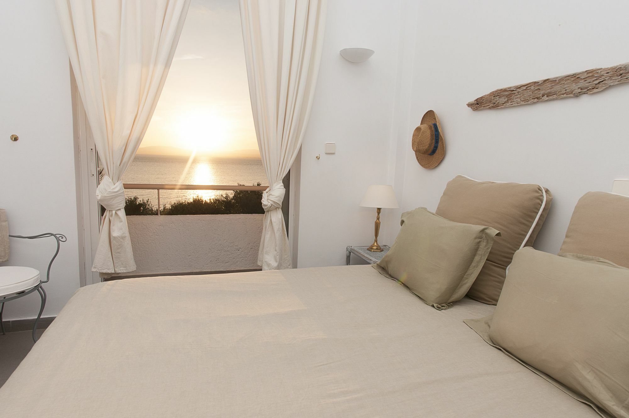 Messinian Blue Seaside Villa Kalamata Esterno foto